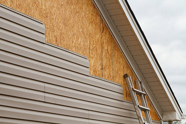 24/7 Emergency Siding experts in Northford, CT